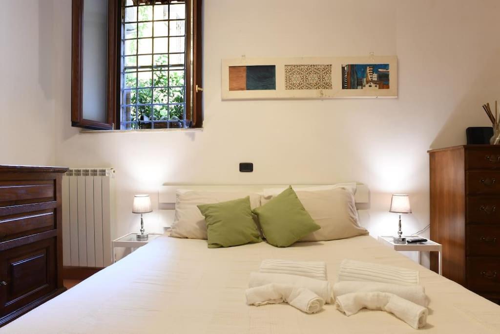 Locanda Cappellari - Campo de' Fiori Roma Esterno foto